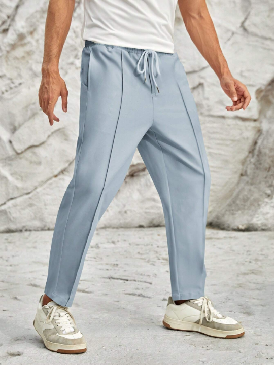 Manfinity Homme That's A Pair Of Solid Color Pants With Woven Seam Trim