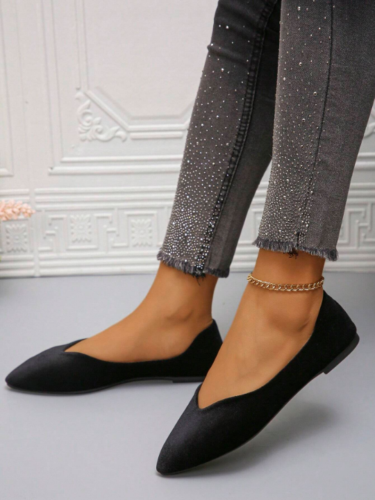 Plus Size (35-45) Fashionable Black Flat Shoes, Slip-On Shallow Mouth Comfortable Everyday Work Shoe, Versatile Flat Pointed Shoes