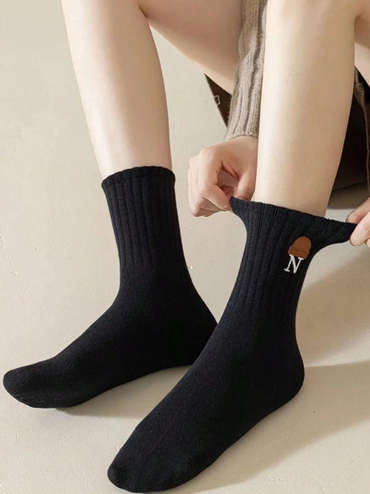 6pairs/Pack Women's Pile Socks, Solid Color Autumn And Winter Mid-Calf Socks, Versatile Sports And Trendy Socks