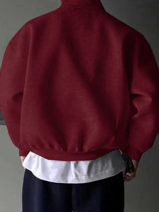 Manfinity Hypemode Men's Badge Patch Stand Collar Sweatshirt