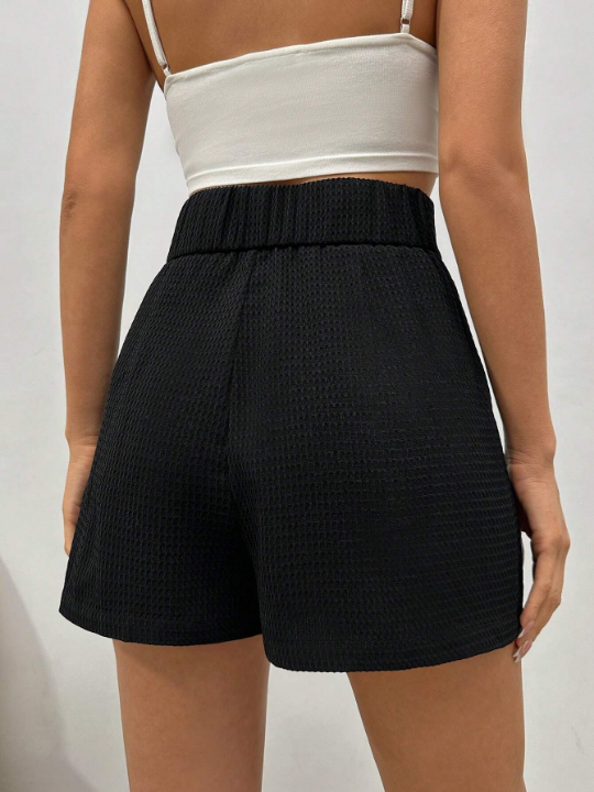 Frenchy Solid Texture Loose Fit Shorts With Slanted Pockets