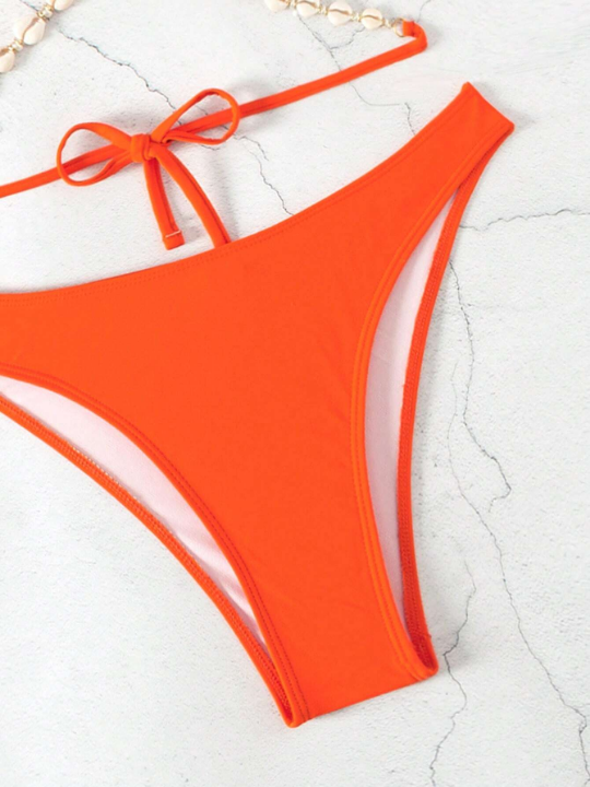 Triangle Bikini Swimsuit Set With Shell Decoration