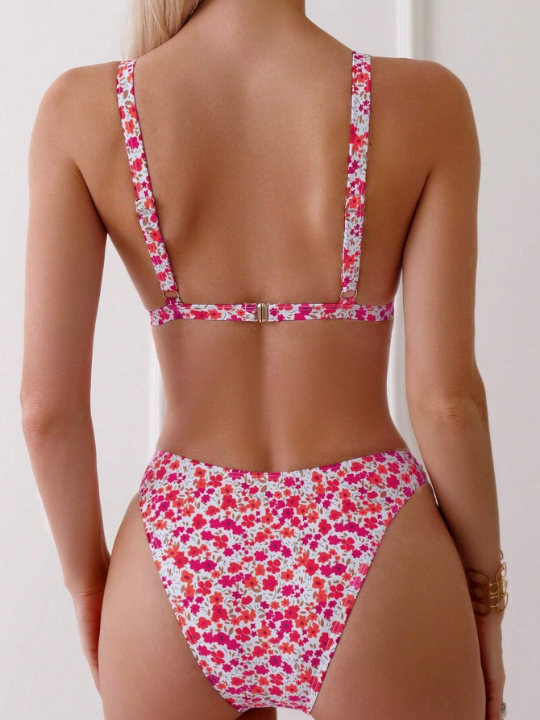 Random Printed Bikini Set With Circular Decor