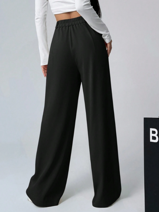 EZwear Ladies' Solid Color Pleated Trousers