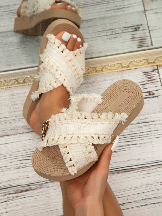 New Spring And Summer Mulad Wind Original Design Bohemian Style Beach Tassel Women's Slippers, French Evening Series, Versatile And Fascinating, Sweet, Light, Retro, High-Grade, Fascinating, Ivory White, Round Head, Flat, Elastic Eva Cross Strap Sandals