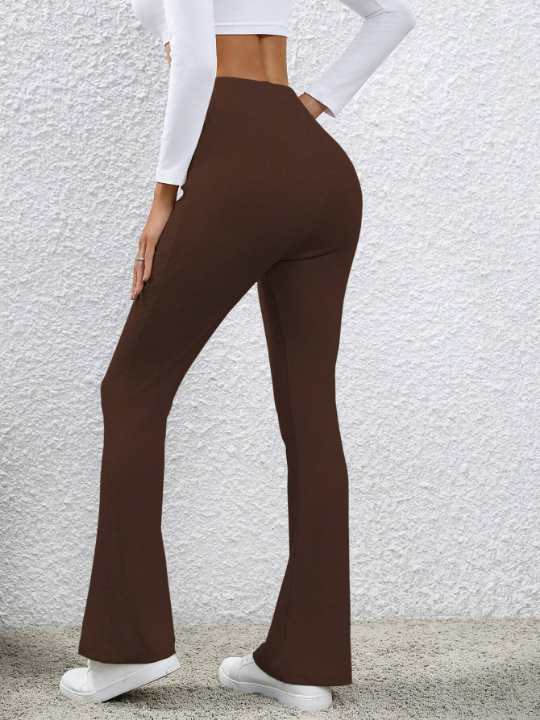 Essnce Solid Color Flared Pants