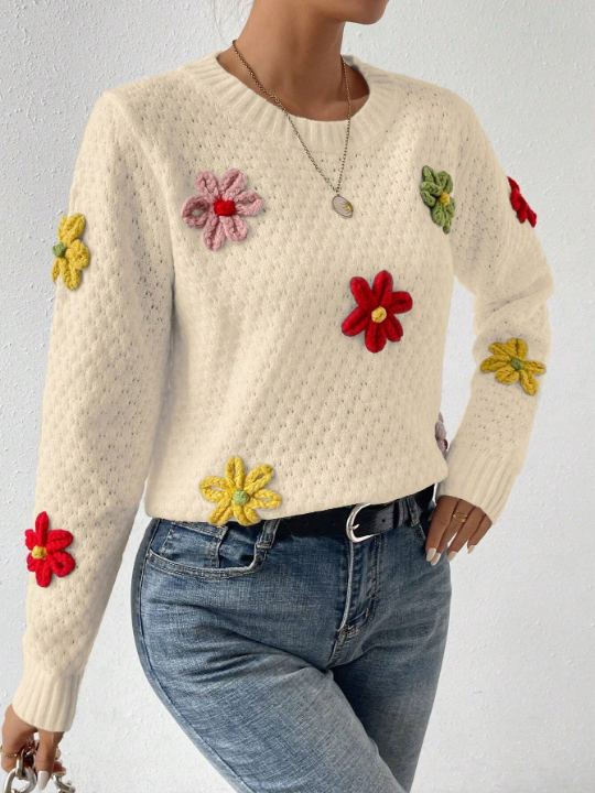 Essnce Women's 3d Flower Decorated Round Neck Sweater