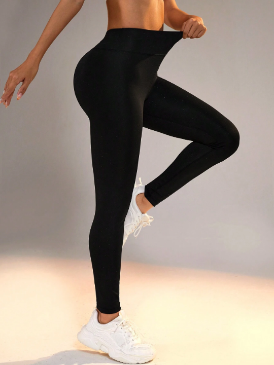 Yoga Trendy Star Shaped Sparkly Gym Leggings With Peach Booty Detail