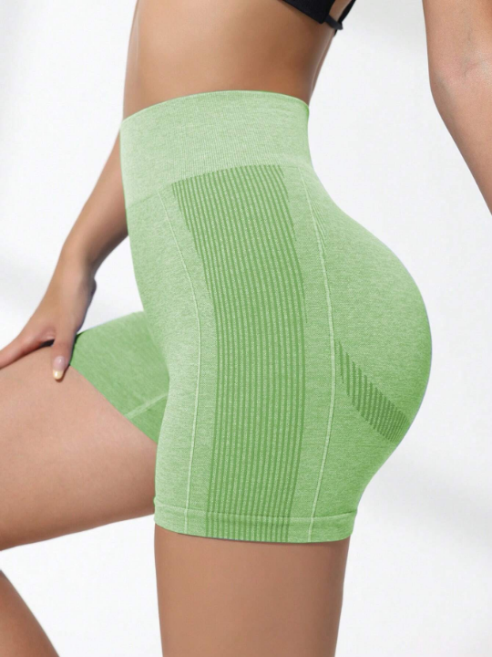 Solid Color Seamless Tight-Fit Athletic Shorts