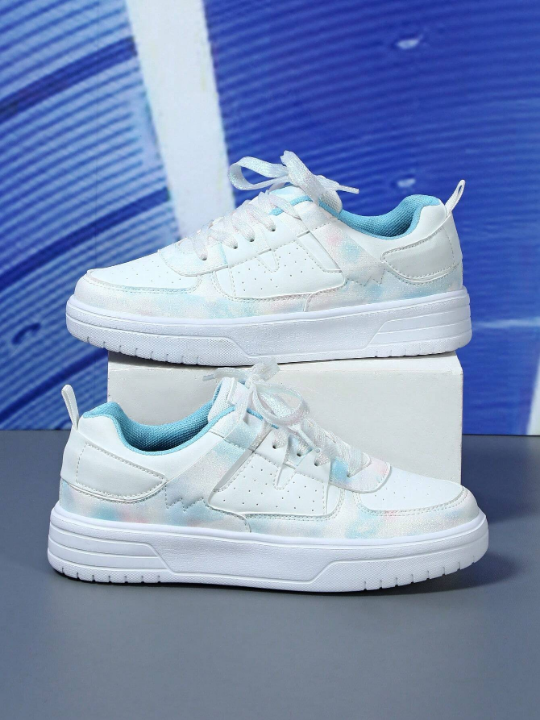 Women's White Low-Cut Sports Skateboarding Shoes With Colorful Moon Material Patchwork For Casual Streetwear And Walking