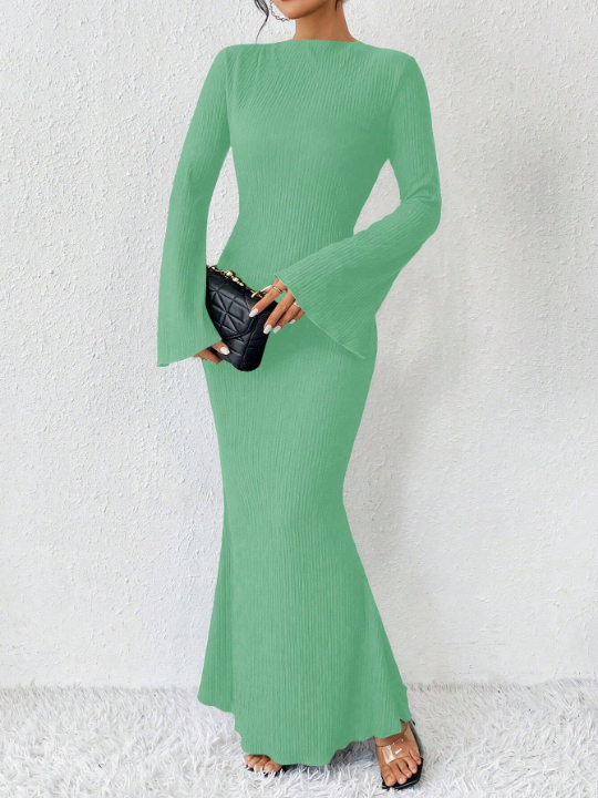 Priv Solid Color Textured Trumpet Sleeve & Mermaid Hem Dress