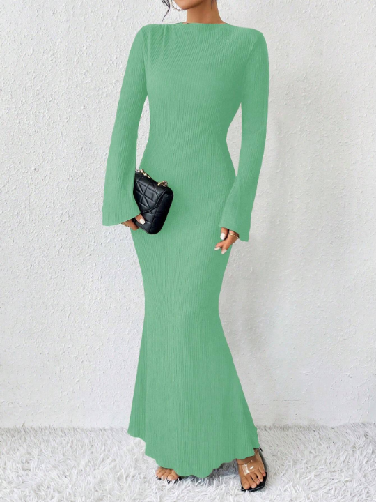 Priv Solid Color Textured Trumpet Sleeve & Mermaid Hem Dress