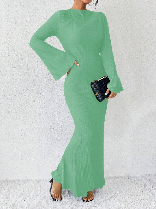 Priv Solid Color Textured Trumpet Sleeve & Mermaid Hem Dress