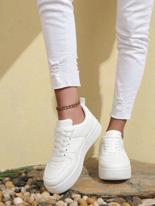 Women's White Sports Shoes With Thick Sole, Height Increasing & Front Tie, Suitable For Spring And Summer, Color Blocking Design