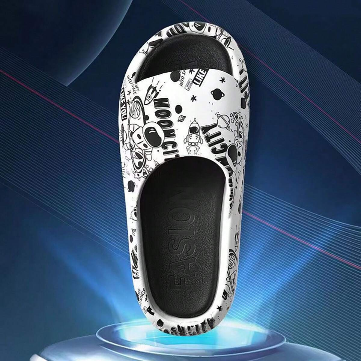 Thick-Soled Slippers With Anti-Slip And Deodorizing Functions For Men And Women, Suitable For Indoor Use In Summer And Outdoor Use For Women.