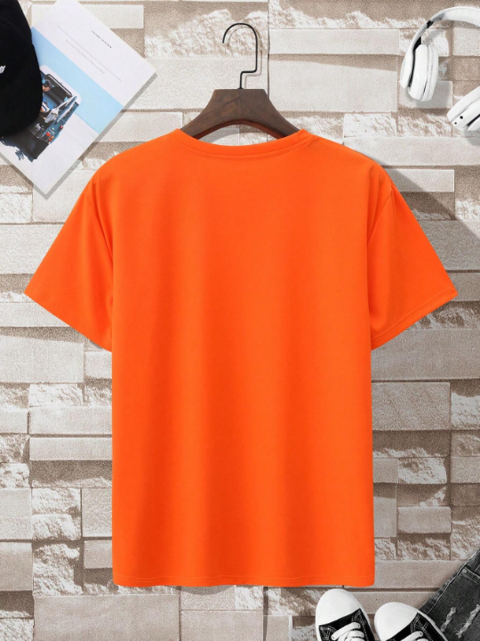 Men Solid Round Neck Tee