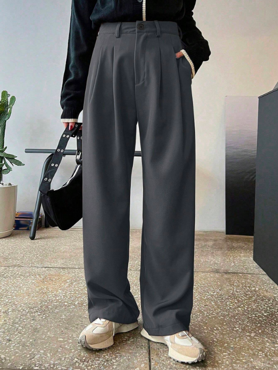 DAZY Solid Color Pleated Slant Pocket Straight-Leg Pants