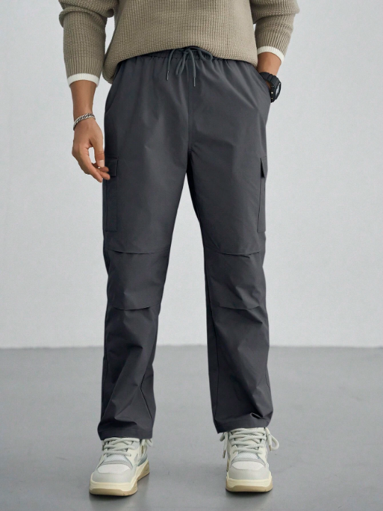 DAZY Men's Solid Color Straight-Fit Cargo Pants