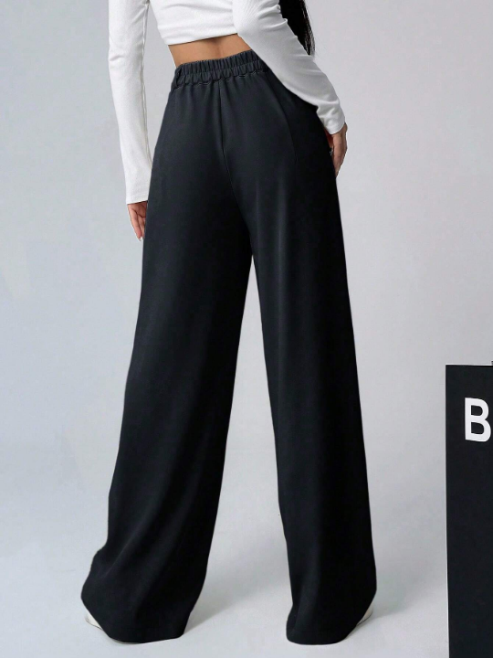 EZwear Solid Color Wide-Leg Pleated Casual Pants
