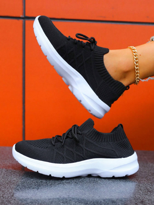 Spring And Autumn Fashionable Casual Black Anti-Slip Soft, Lightweight, Breathable Women's Running Shoes