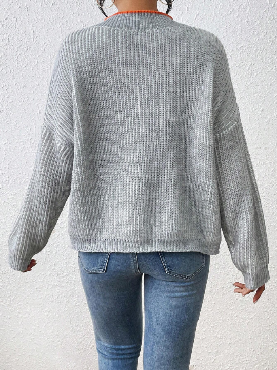 Essnce Color Block V-Neck Drop Shoulder Casual Sweater