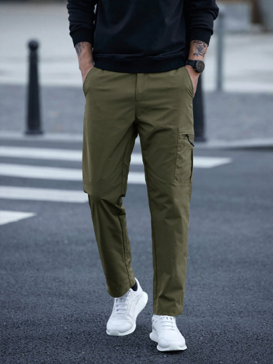 Manfinity Mode Men's Solid Color Casual Cargo Pants