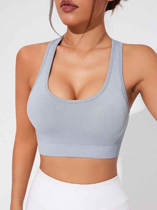 Yoga Basic Women's Seamless Sports Bra With Hollow Back Design