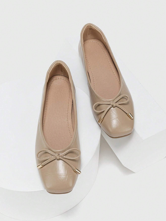 Women's Soft Bottom Square Toe Flat Shoes With Butterfly Knot Detail And Comfortable Soft Leather