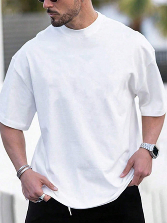 Manfinity Basics Men's White Knitted Round Neck Short Sleeve T-Shirt