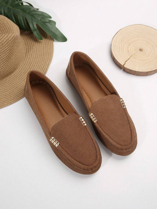 2024 New Style Women's Driving Shoes With Flat Bottom, Soft Leather Material, Large Size, Matte Finish, Casual Loafers For Comfortable Walking