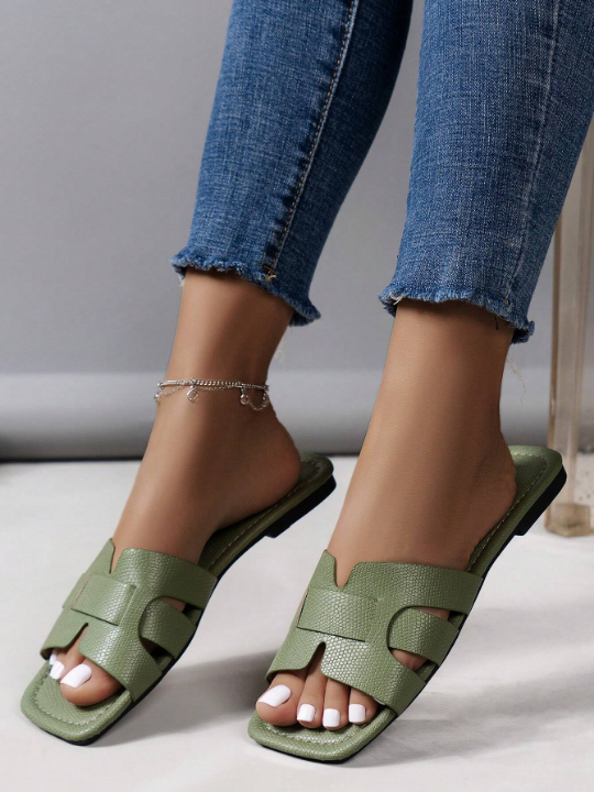 New Spring And Summer H-Shaped Slippers For Women, Fashionable And Casual Style, Suitable For Wearing Outdoors, One Buckle Flat Sandals With Roman Style