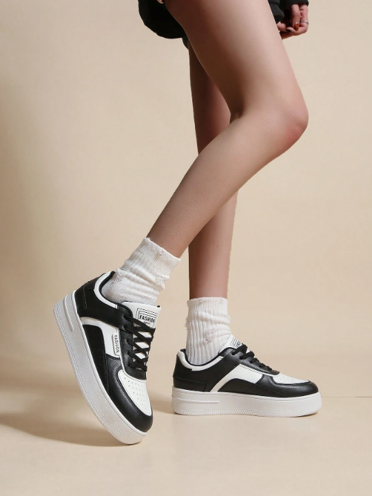 Women's White Casual Sneakers With Increased Height, Thick Soles, Front Tie, Suitable For Spring And Summer, Students And Sports