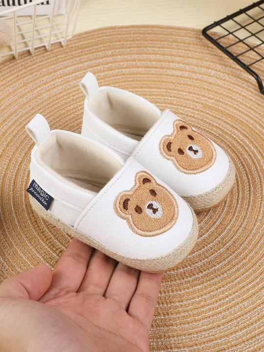 1pair Unisex Pure Color Bear Decor Pu Elastic Band Flat Cartoon Anti-Slip Comfortable Versatile Casual Sports Shoes For Spring And Summer