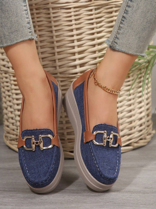 Women's Casual Sport Shoes With Soft Sole And Metal Chain - Loafers