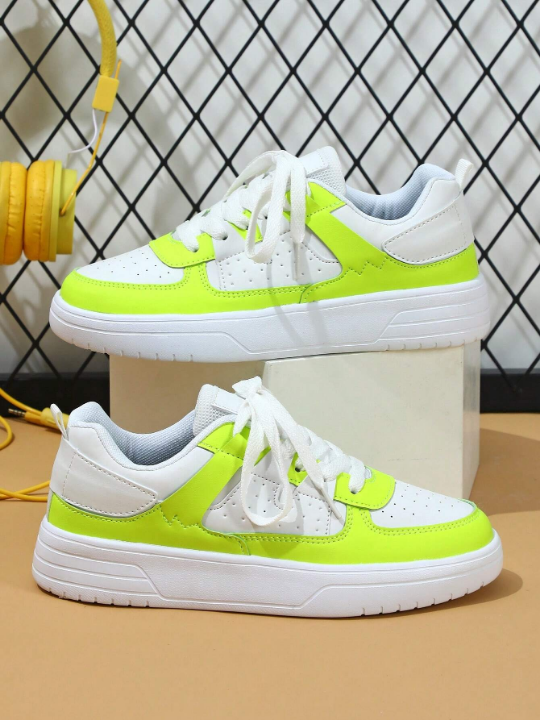 Ladies' Outdoor Sports Skateboarding Shoes In White & Fluorescent Green, Comfortable Flat Bottom Walking Casual Shoes