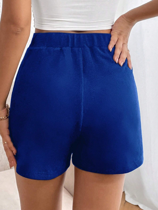 Priv Women's Simple Solid Color Button Design Shorts