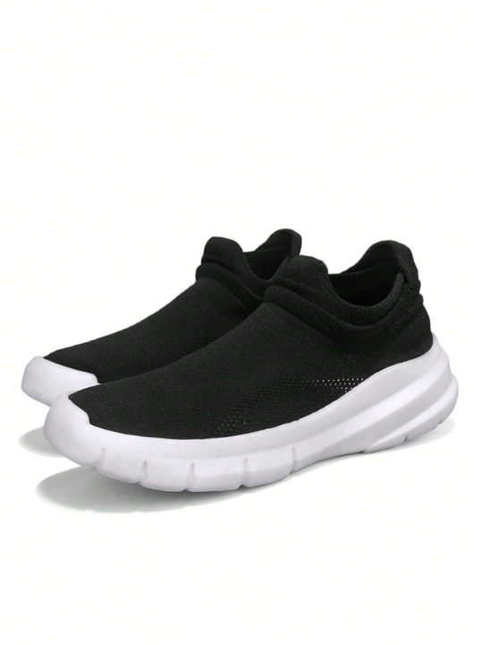 Men Solid Color Breathable Mesh Slip-On Sports Shoes, Casual And Simple Spring And Autumn Lightweight Flat Running Shoes, Black With White Soles