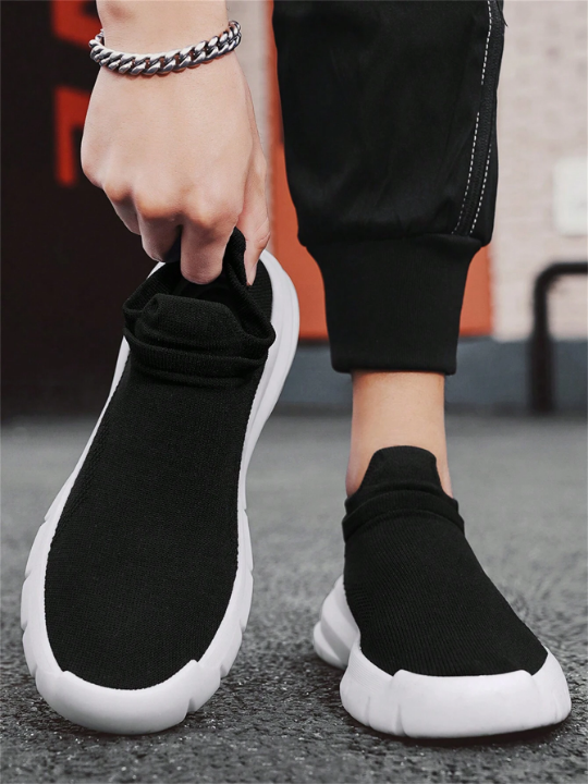 Men Solid Color Breathable Mesh Slip-On Sports Shoes, Casual And Simple Spring And Autumn Lightweight Flat Running Shoes, Black With White Soles