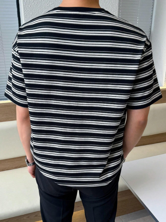 DAZY Men's Striped Print Round Neck Short Sleeve Casual T-Shirt For Summer