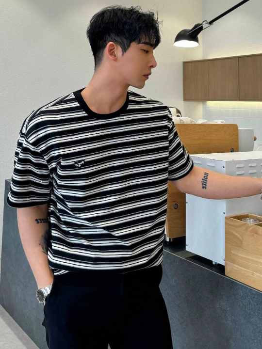 DAZY Men's Striped Print Round Neck Short Sleeve Casual T-Shirt For Summer