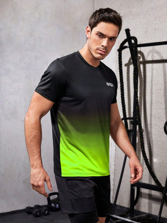 Fitness Men's Fashionable Black To Green Ombre Sports T-Shirt For Summer