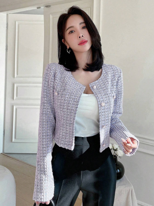 DAZY Plaid Round Neck Short Length Cardigan Jacket With Long Sleeves