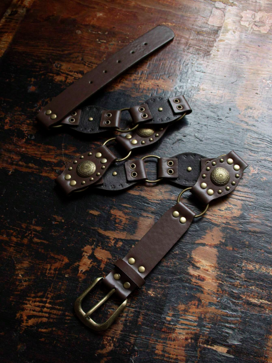 1pc Women's Vintage Punk Rivet & Metal Buckle Detail Characteristic Jeans Belt For Y2k Lovers