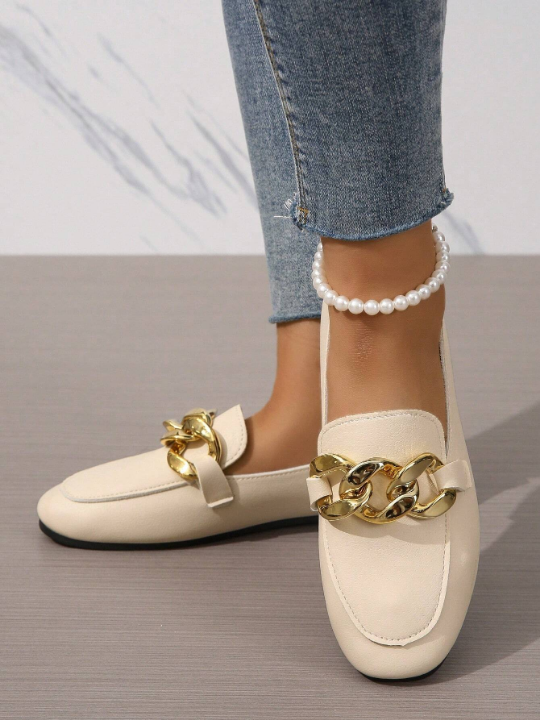 Beige Fashionable Flat Shoes With Metallic Chain Decor, Suitable For All Seasons