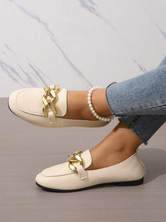 Beige Fashionable Flat Shoes With Metallic Chain Decor, Suitable For All Seasons