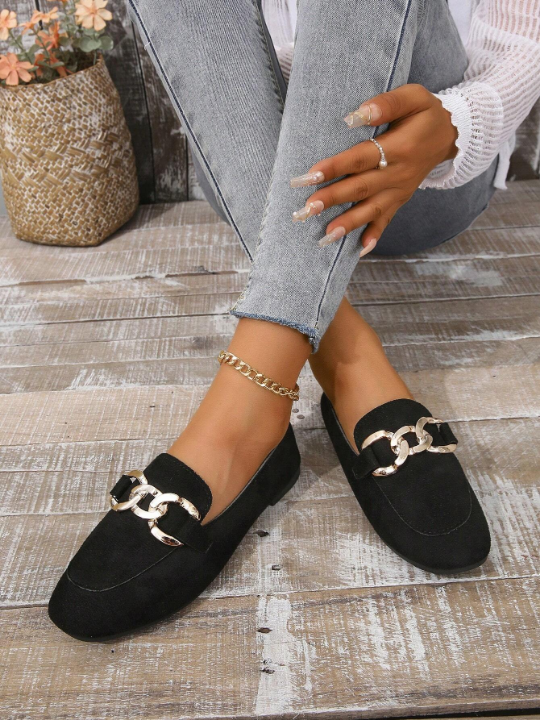 Black Ladies' Metal Buckle & Fashionable Flat Shoes, Four Seasons