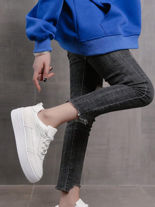 Spring & Autumn Fashionable Thick Soled Height Increasing Women's Casual Shoes With Waterproof Platform & Front Lace-Up Design