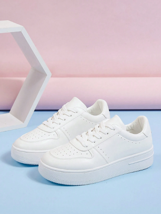 Spring/Autumn Fashionable Thick-Soled Height-Increasing Women's Black Casual Shoes And Ladies' White Sports Shoes With Waterproof Platform