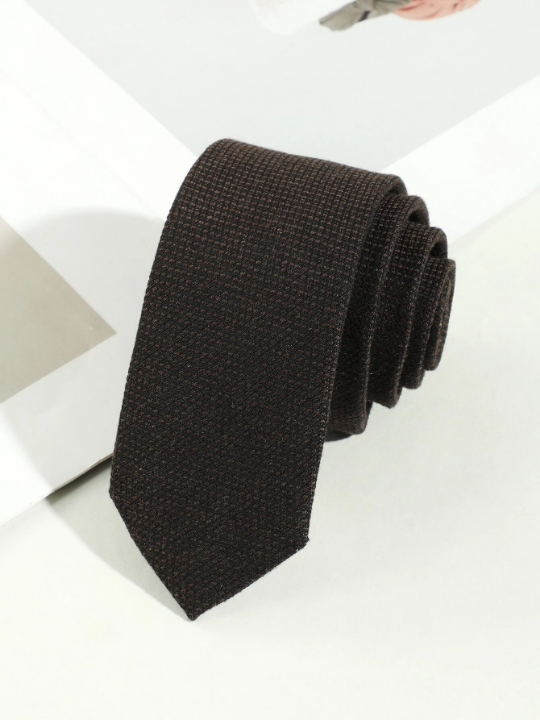 1pc Men's Casual Solid Dark Brown Thin Plaid Skinny Tie For Work And Daily Wear