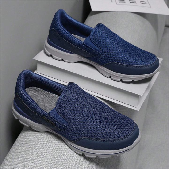 Lightweight Slip-On Jogging Shoes Men Casual Loafers